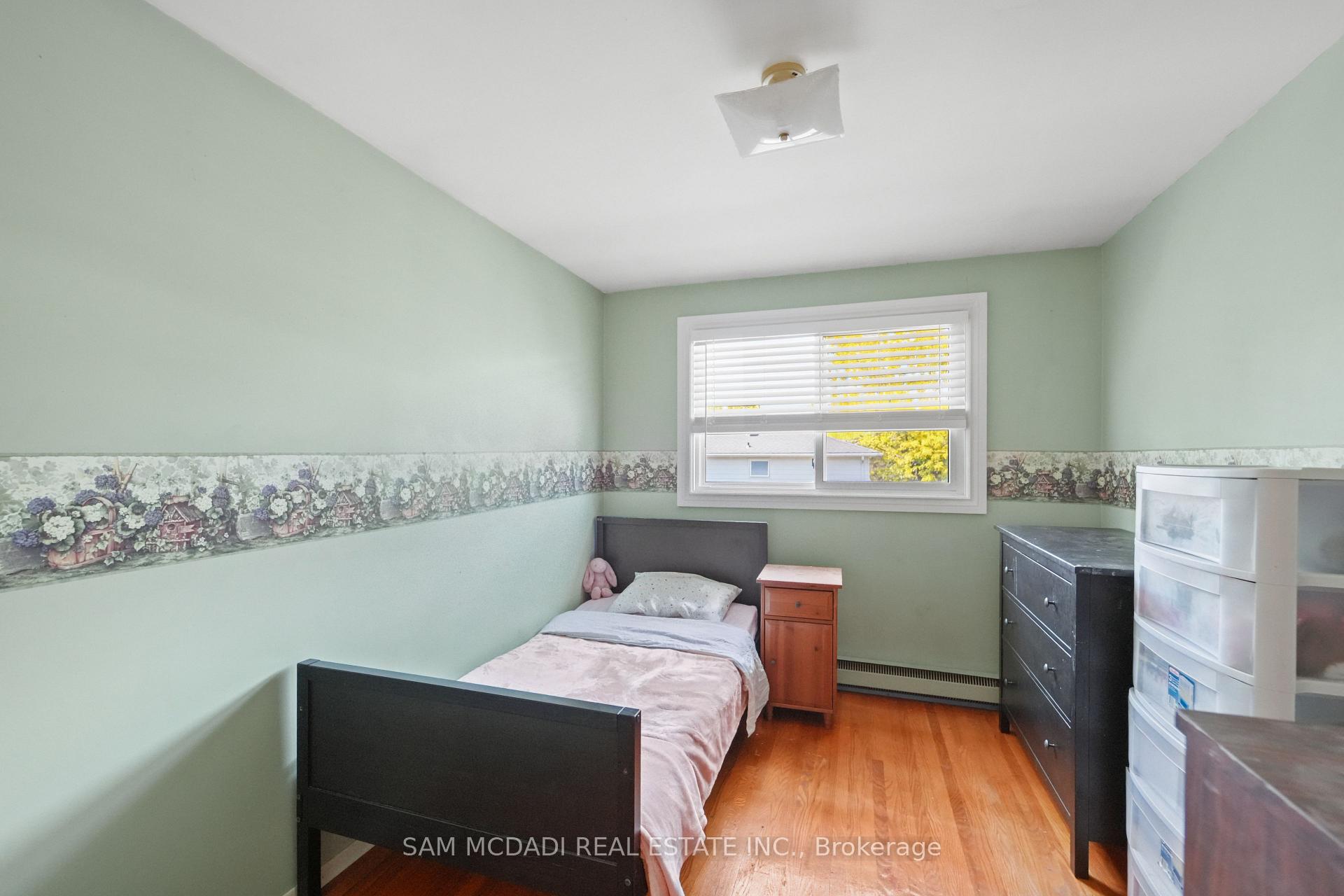 Photo 13 of 70 Briar Road, Barrie, Allandale Heights — HOMEH