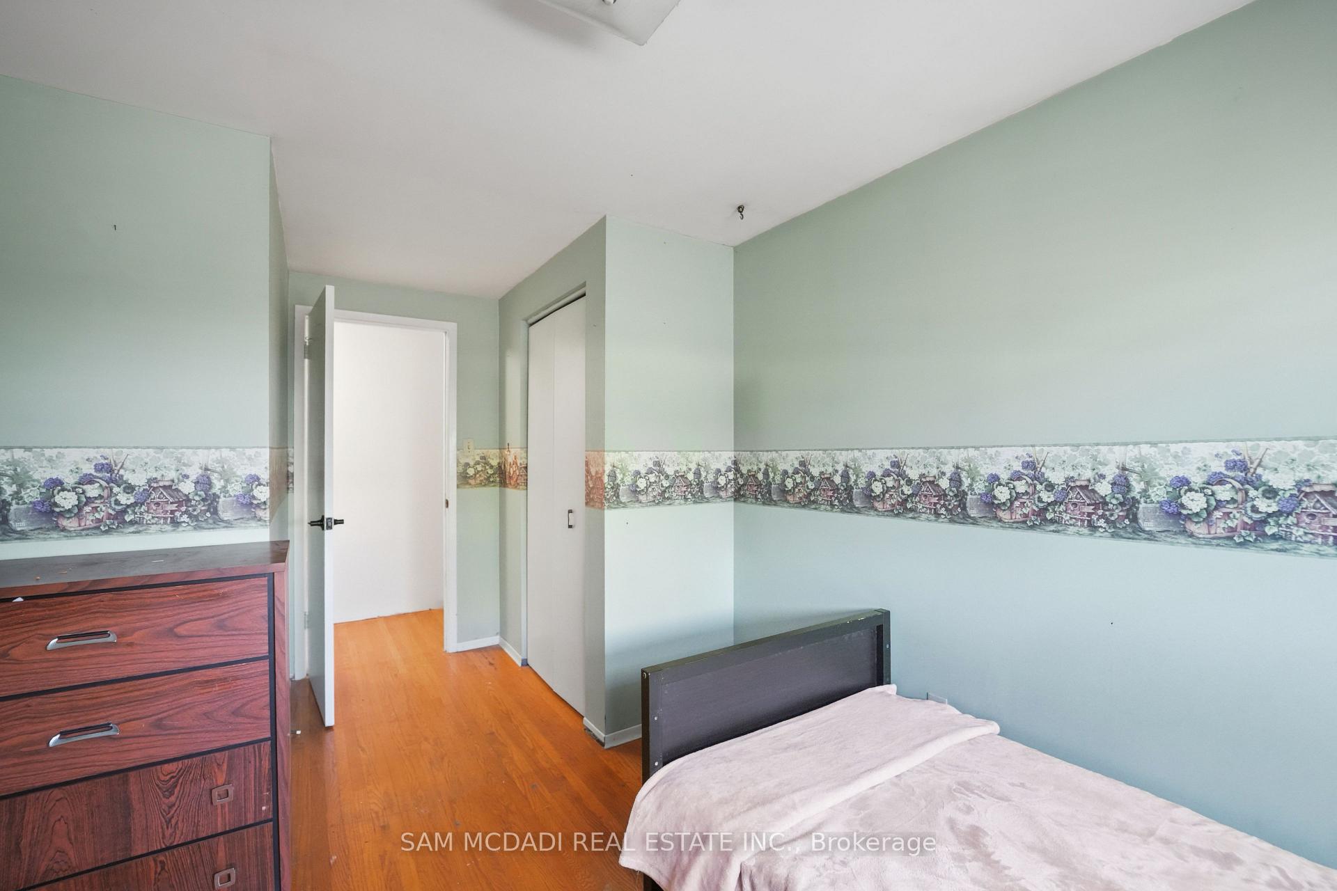 Photo 14 of 70 Briar Road, Barrie, Allandale Heights — HOMEH