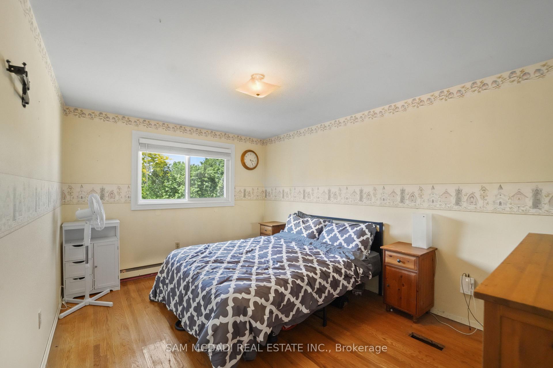 Photo 15 of 70 Briar Road, Barrie, Allandale Heights — HOMEH