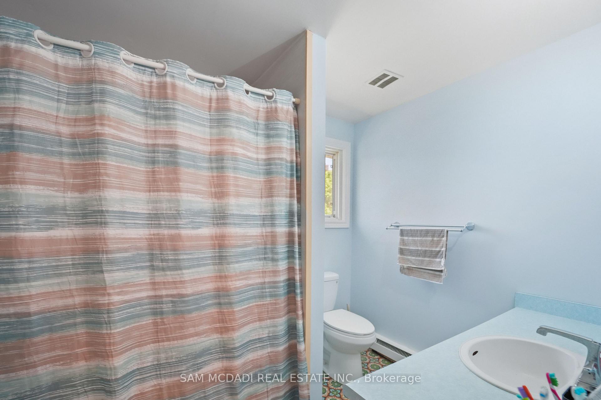 Photo 17 of 70 Briar Road, Barrie, Allandale Heights — HOMEH