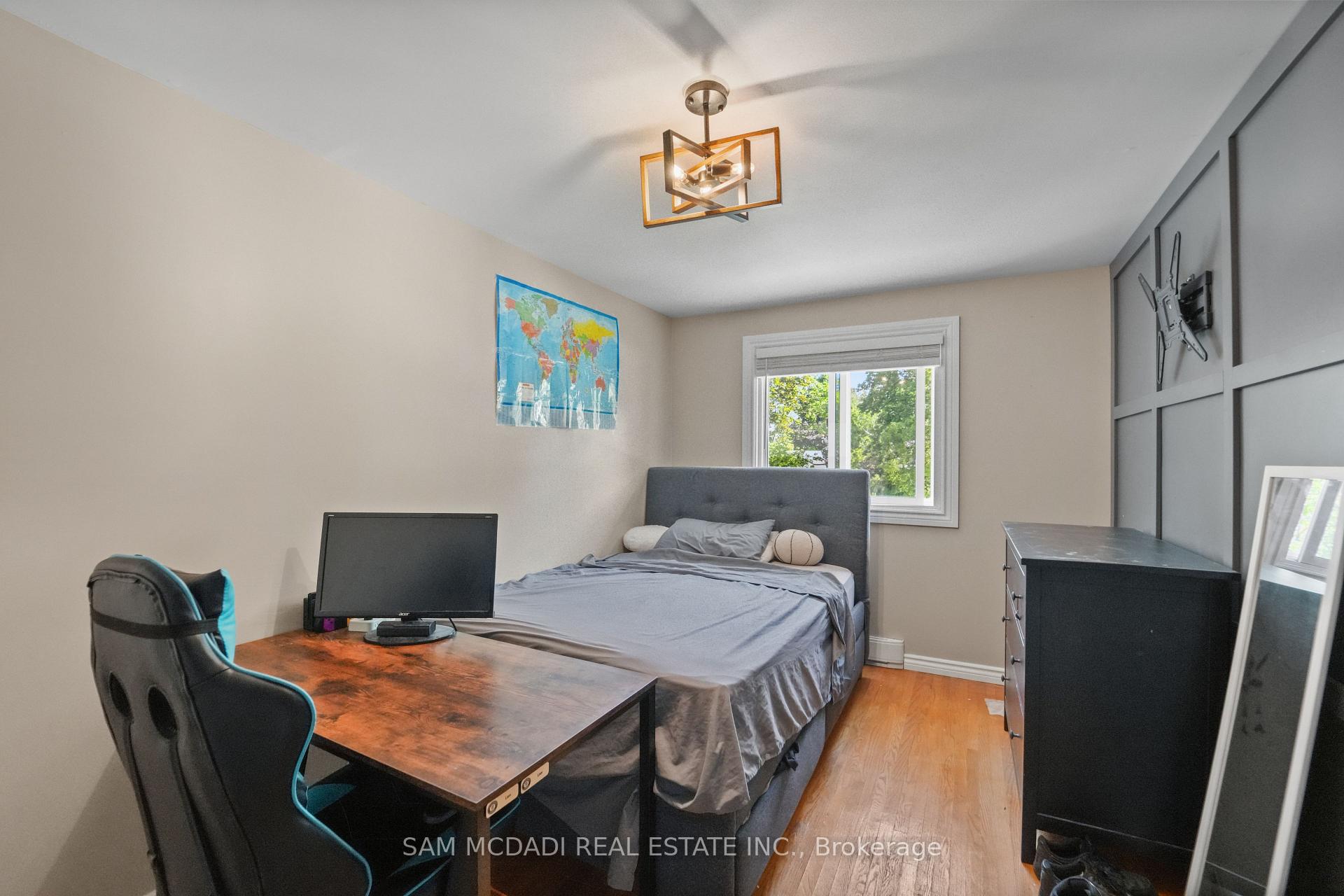 Photo 19 of 70 Briar Road, Barrie, Allandale Heights — HOMEH