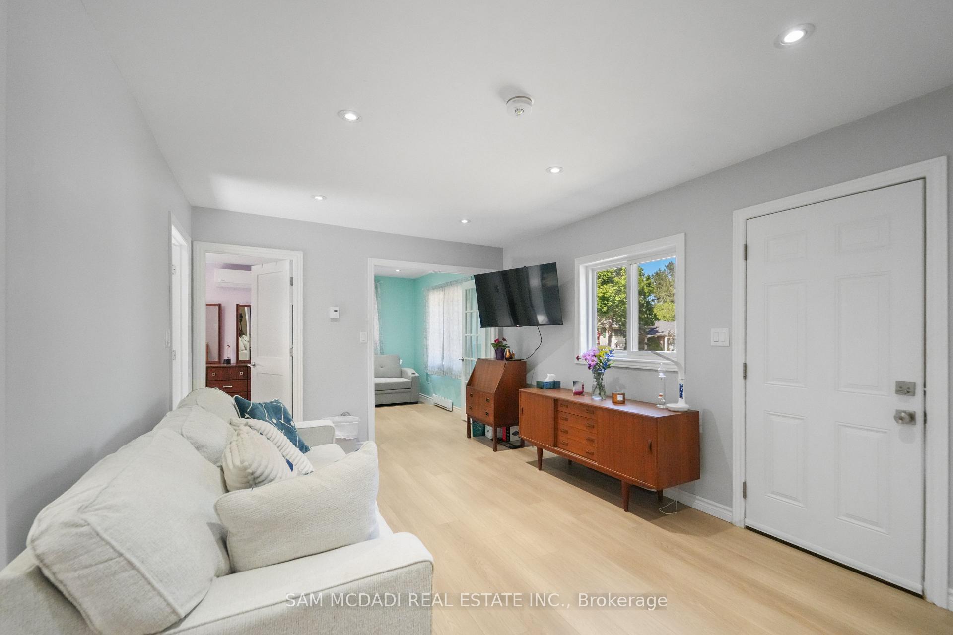 Photo 25 of 70 Briar Road, Barrie, Allandale Heights — HOMEH