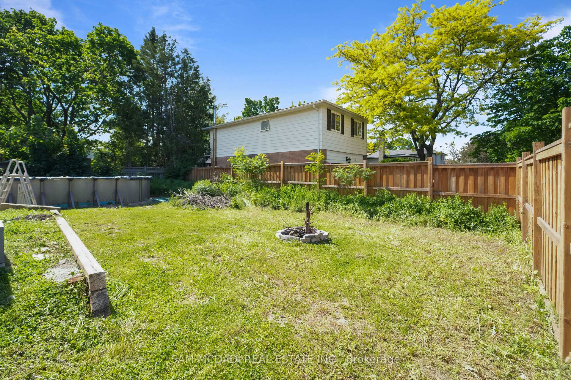 Photo 35 of 70 Briar Road, Barrie, Allandale Heights — HOMEH