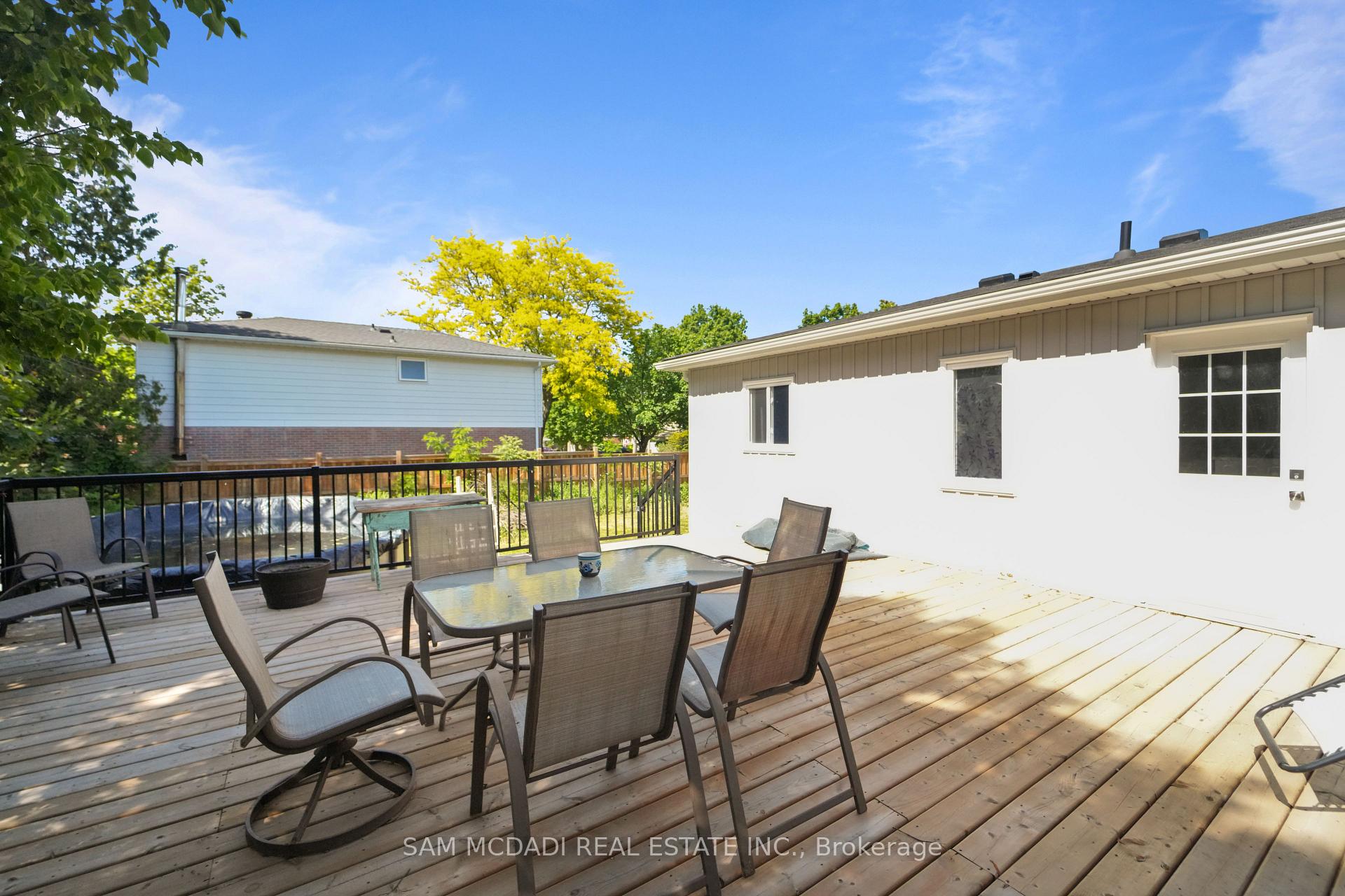 Photo 41 of 70 Briar Road, Barrie, Allandale Heights — HOMEH