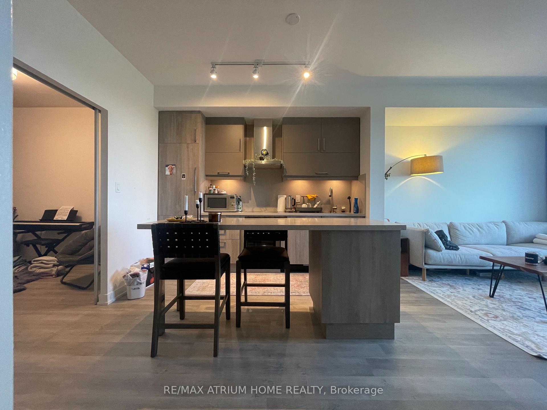 Photo 3 of Unit 511, 38 Simcoe Promenade, Markham, Unionville — HOMEH