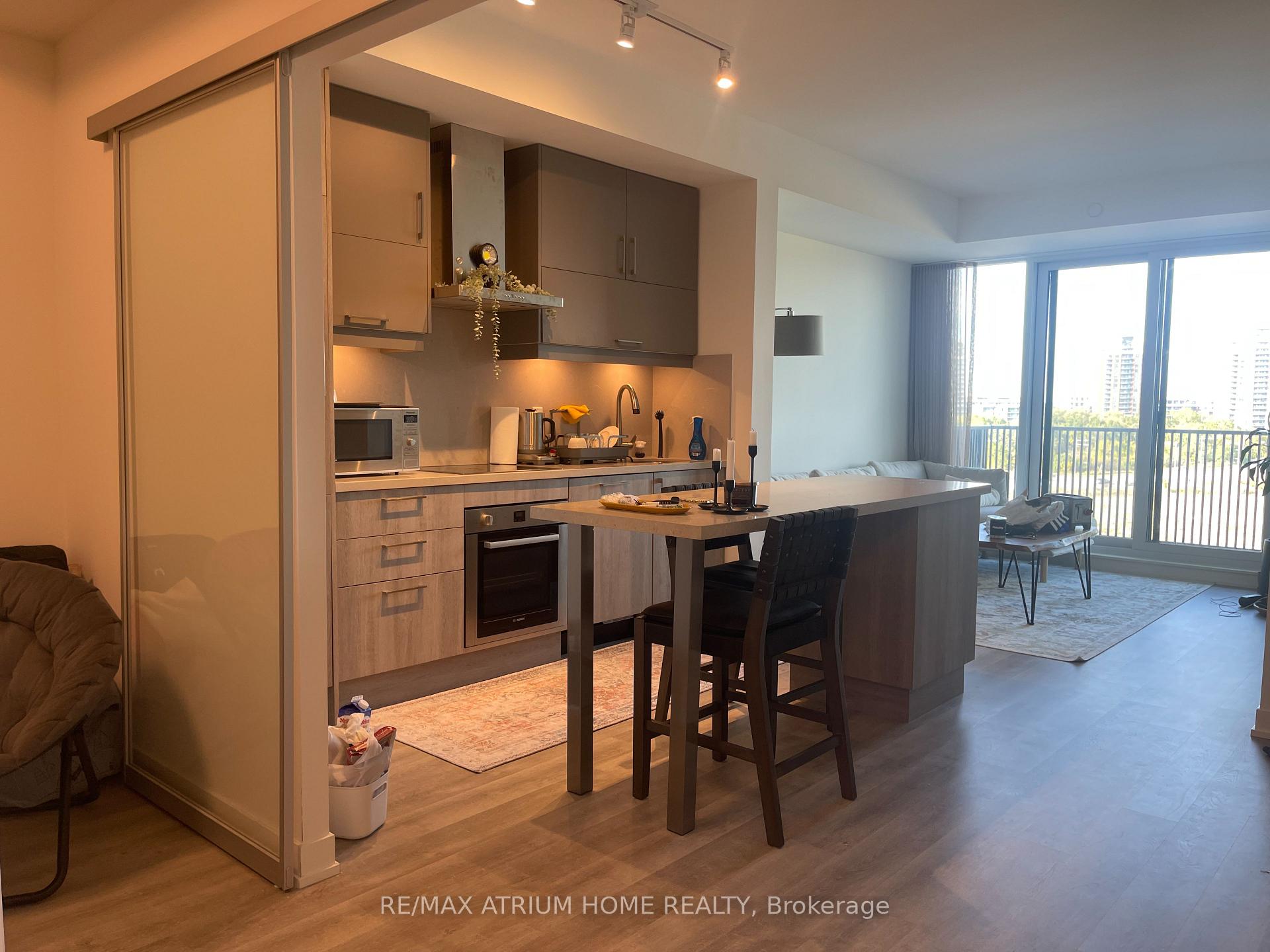 Photo 4 of Unit 511, 38 Simcoe Promenade, Markham, Unionville — HOMEH