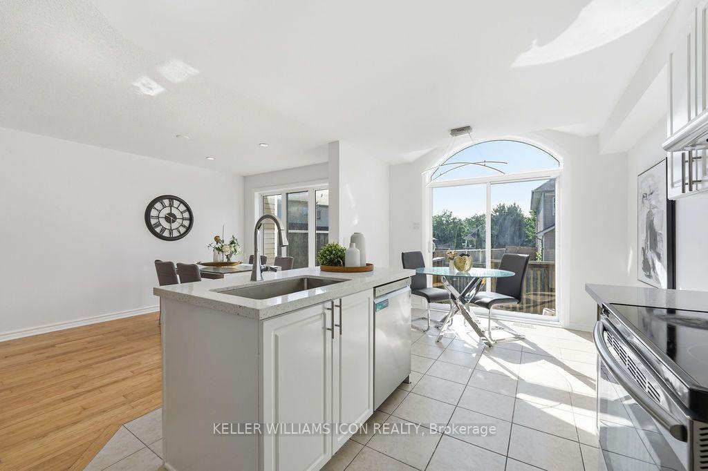 Photo 15 of 102 Garrity Crescent, Ottawa, Barrhaven - Strandherd — HOMEH