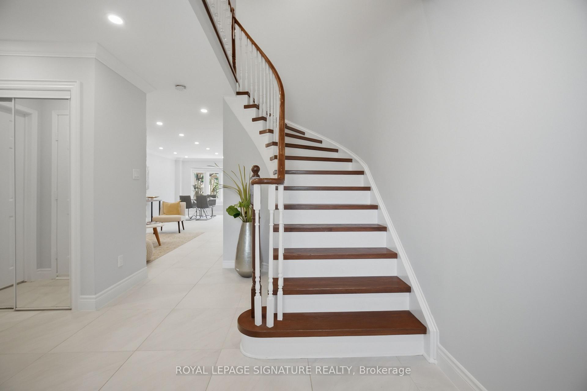 Photo 7 of 6545 Sapling Trail, Mississauga, Lisgar — HOMEH