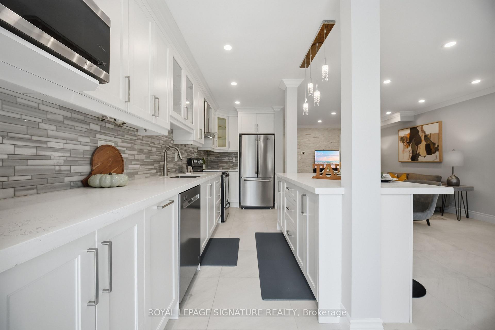 Photo 14 of 6545 Sapling Trail, Mississauga, Lisgar — HOMEH