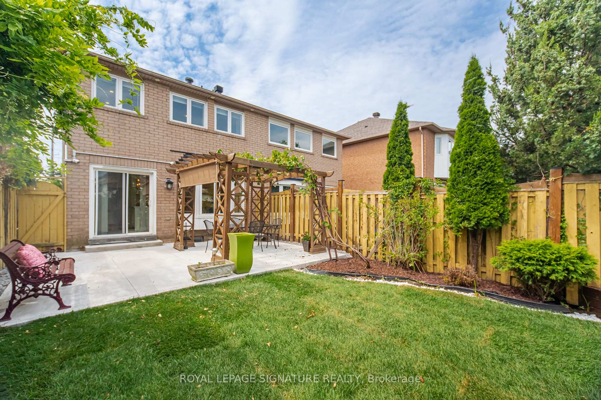 Photo 48 of 6545 Sapling Trail, Mississauga, Lisgar — HOMEH