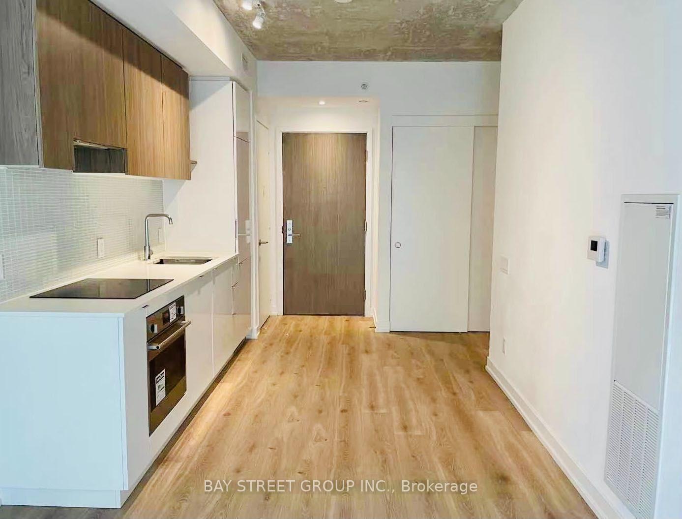 Photo 2 of Unit 320, 161 Roehampton Avenue, Toronto, Mount Pleasant West — HOMEH