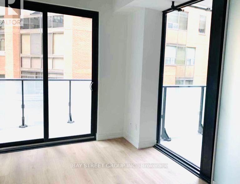 Photo 6 of Unit 320, 161 Roehampton Avenue, Toronto, Mount Pleasant West — HOMEH