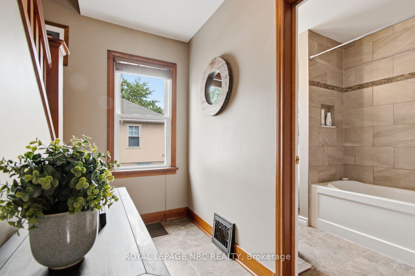 Photo 20 of 23 Clare Avenue, Port Colborne, Sugarloaf — HOMEH