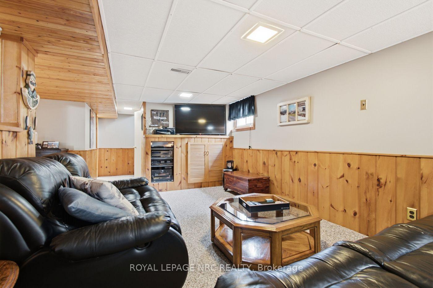 Photo 26 of 23 Clare Avenue, Port Colborne, Sugarloaf — HOMEH