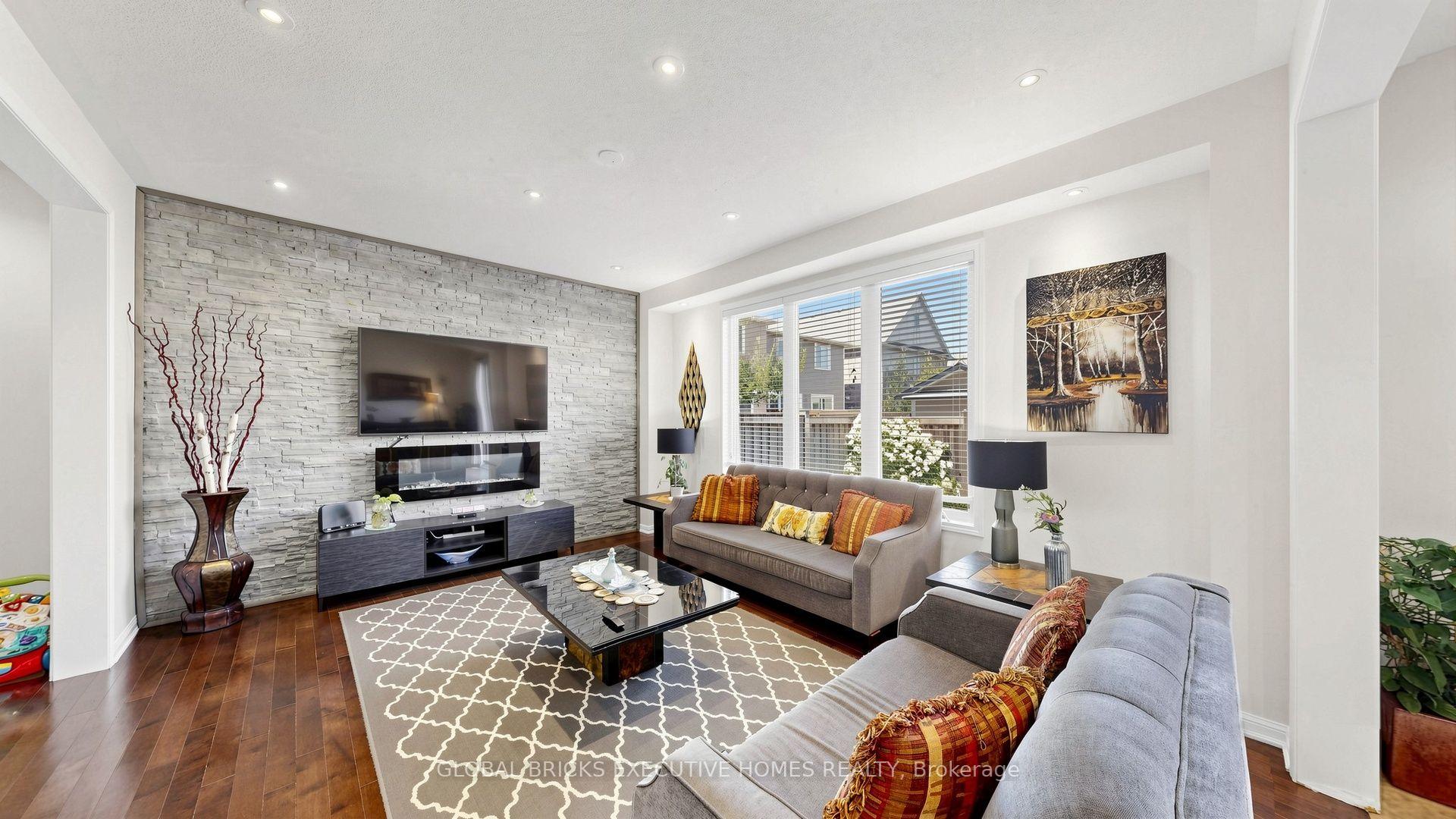 Photo 5 of 381 Gosford Crescent, Milton, Willmott — HOMEH
