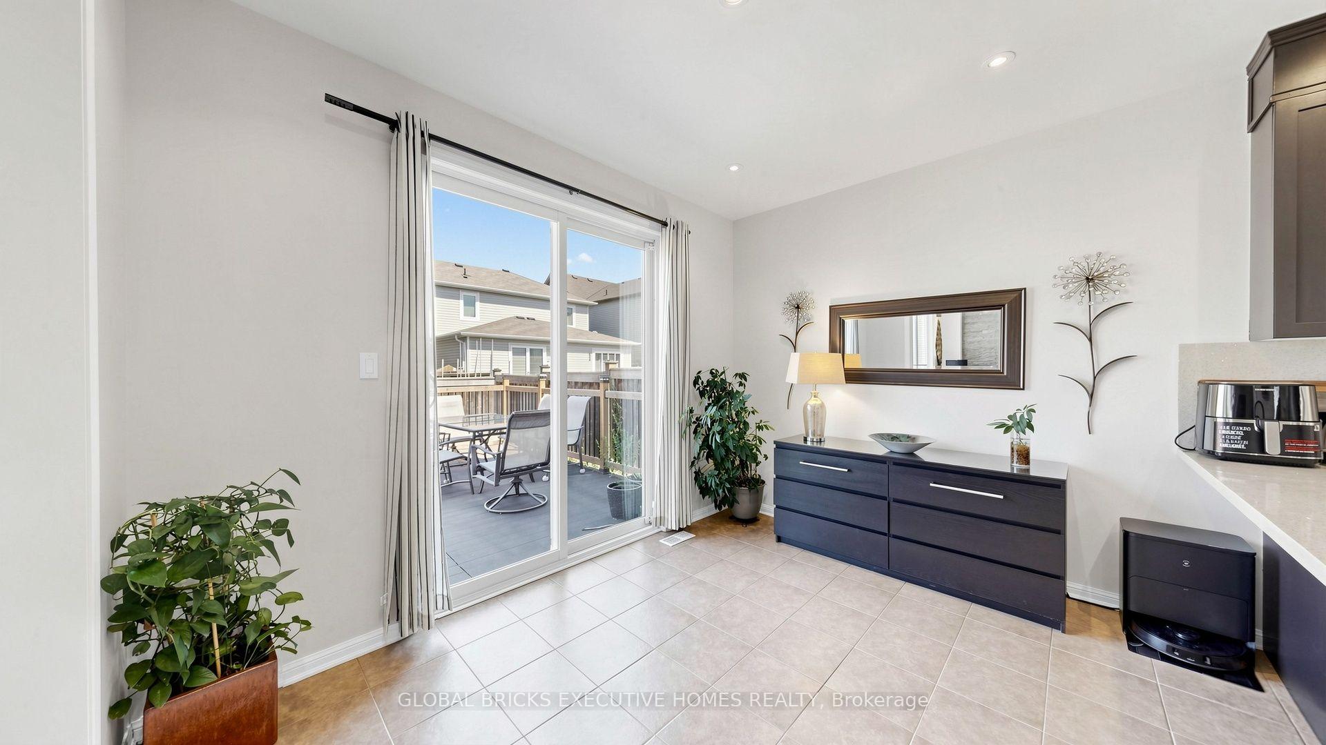 Photo 11 of 381 Gosford Crescent, Milton, Willmott — HOMEH