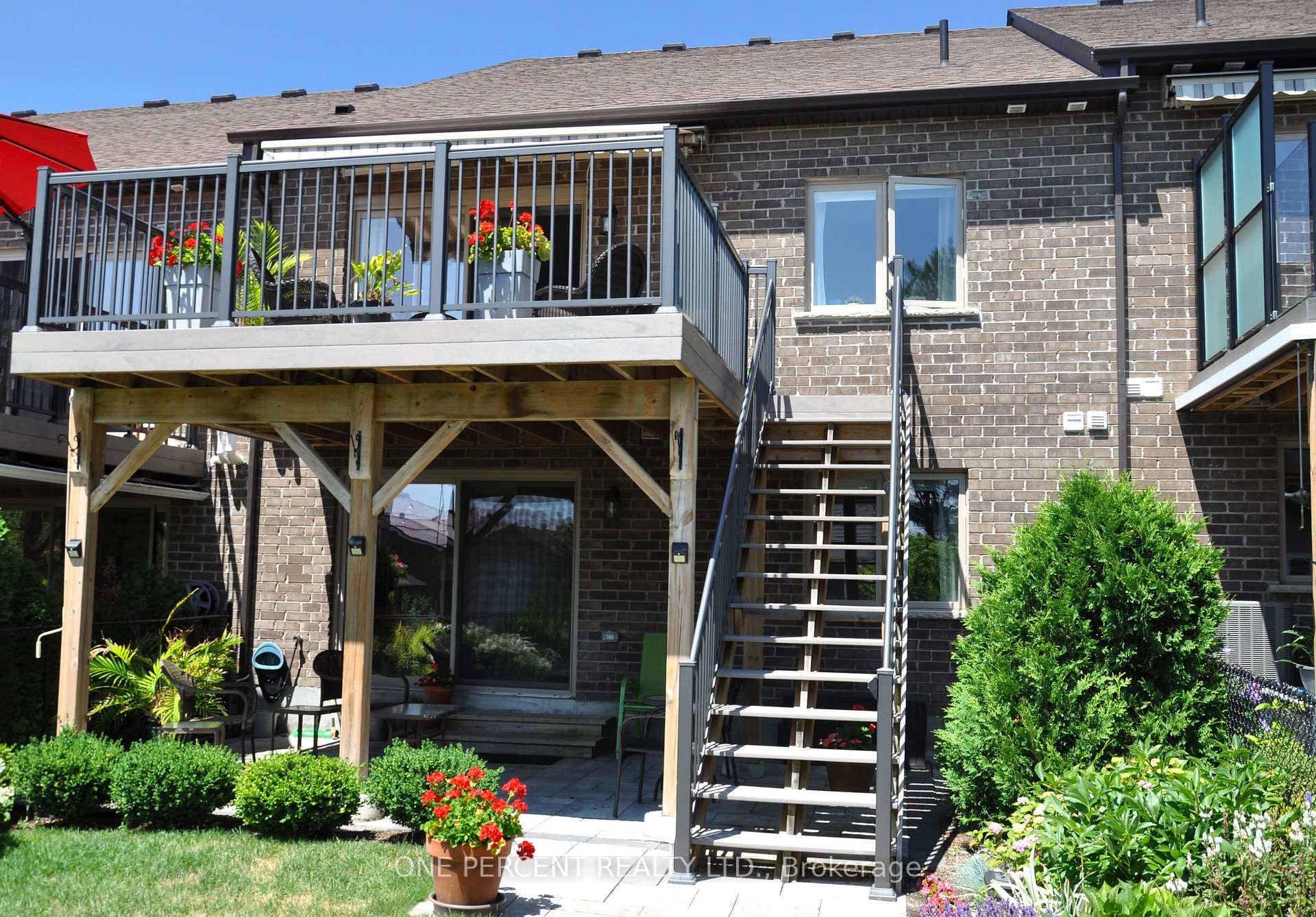 Photo 3 of 945 Cook Drive, Midland — HOMEH