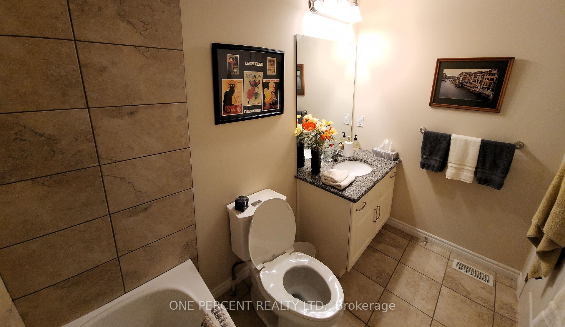 Photo 18 of 945 Cook Drive, Midland — HOMEH
