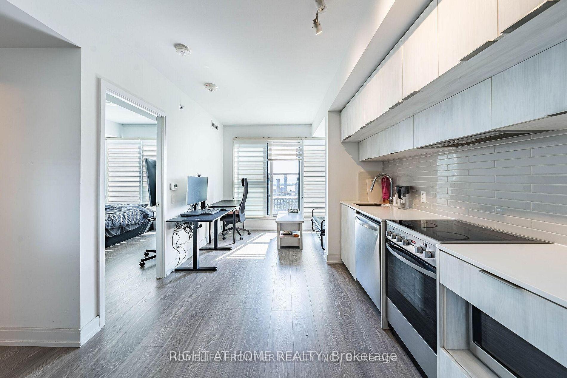 Photo 3 of Unit 4608, 181 Dundas Street E, Toronto, Moss Park — HOMEH