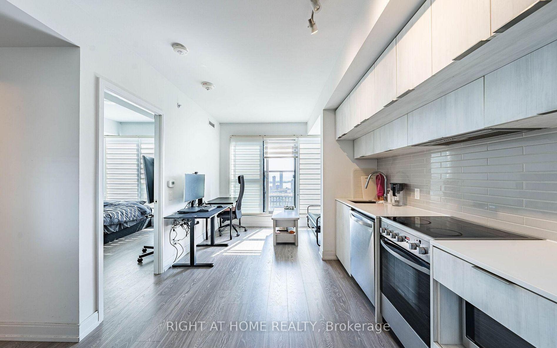 Photo 4 of Unit 4608, 181 Dundas Street E, Toronto, Moss Park — HOMEH