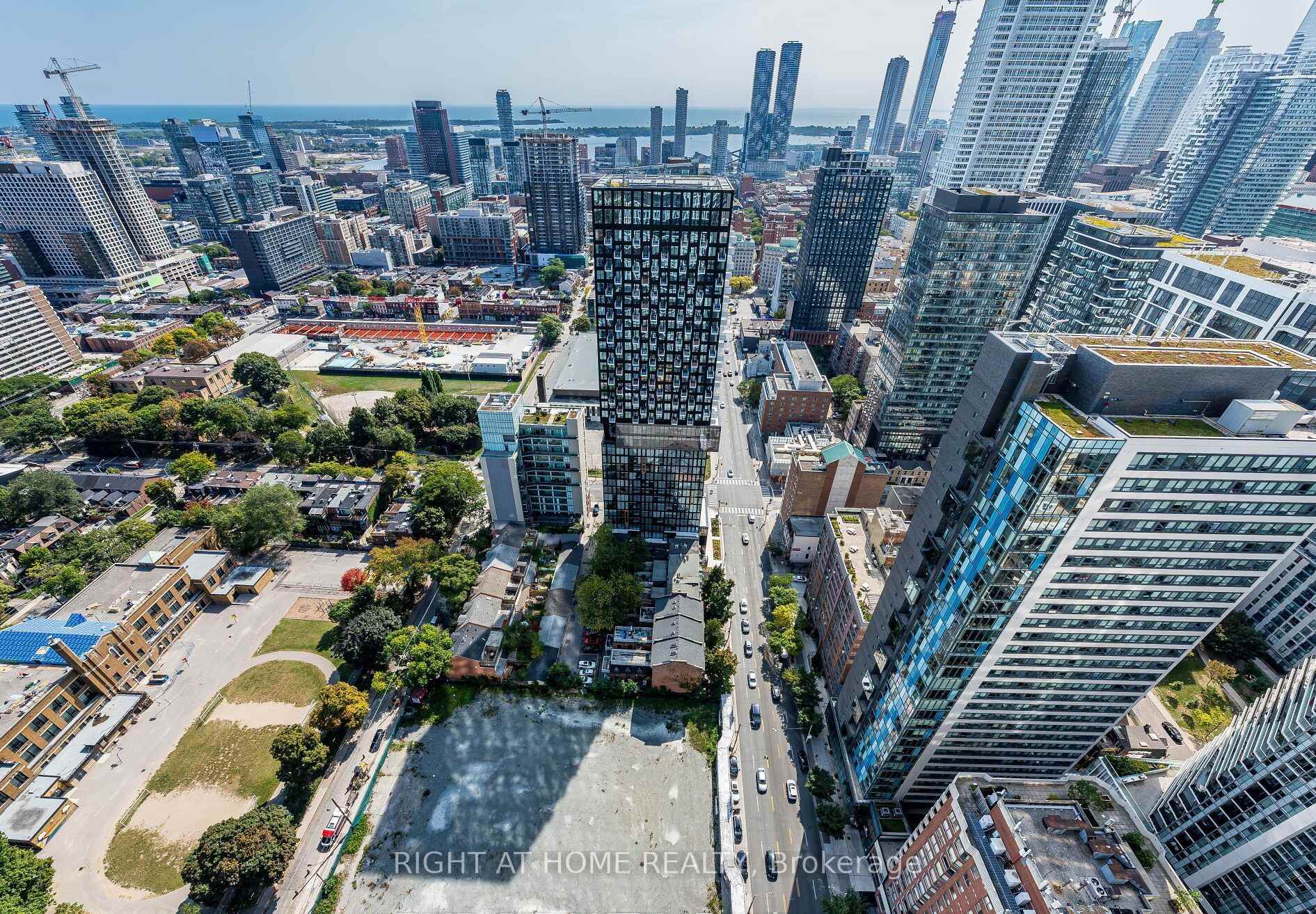 Photo 18 of Unit 4608, 181 Dundas Street E, Toronto, Moss Park — HOMEH