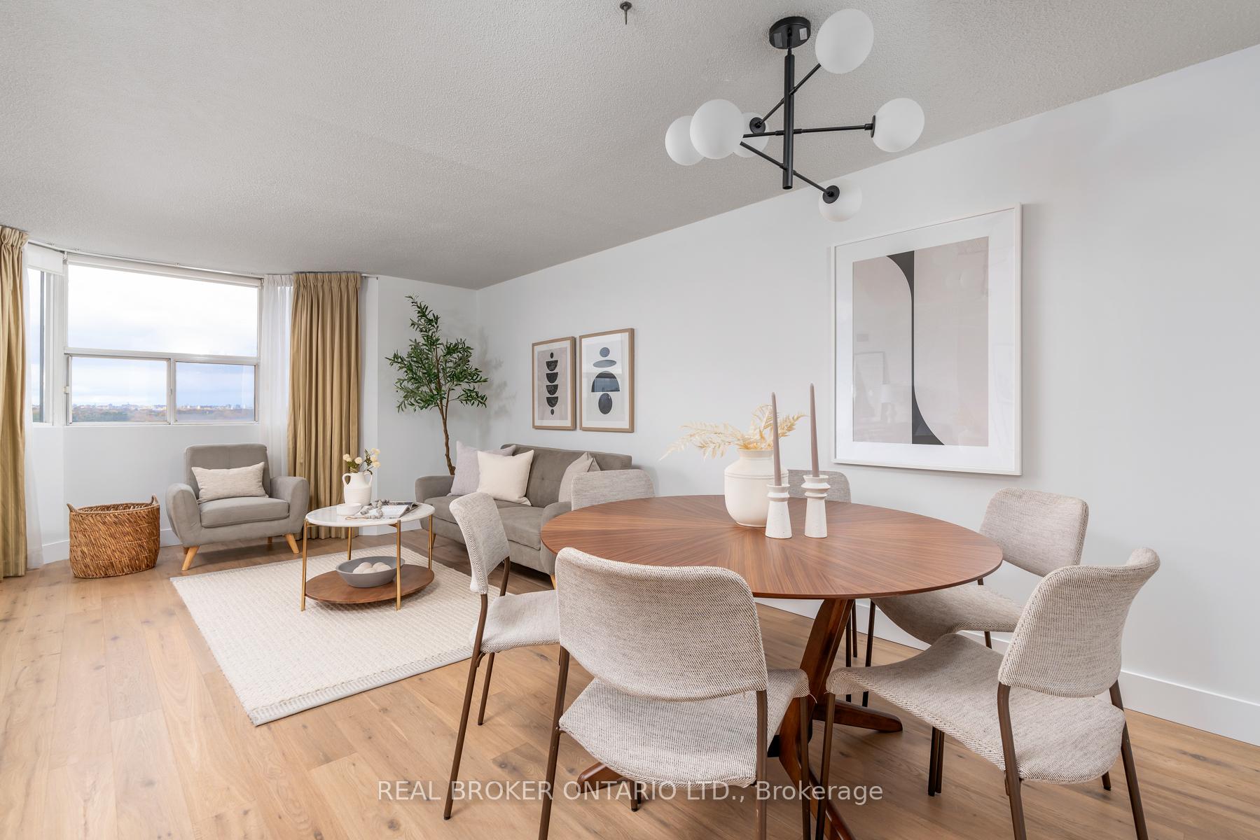 Front of Unit 1601, 3845 Lake Shore Boulevard W