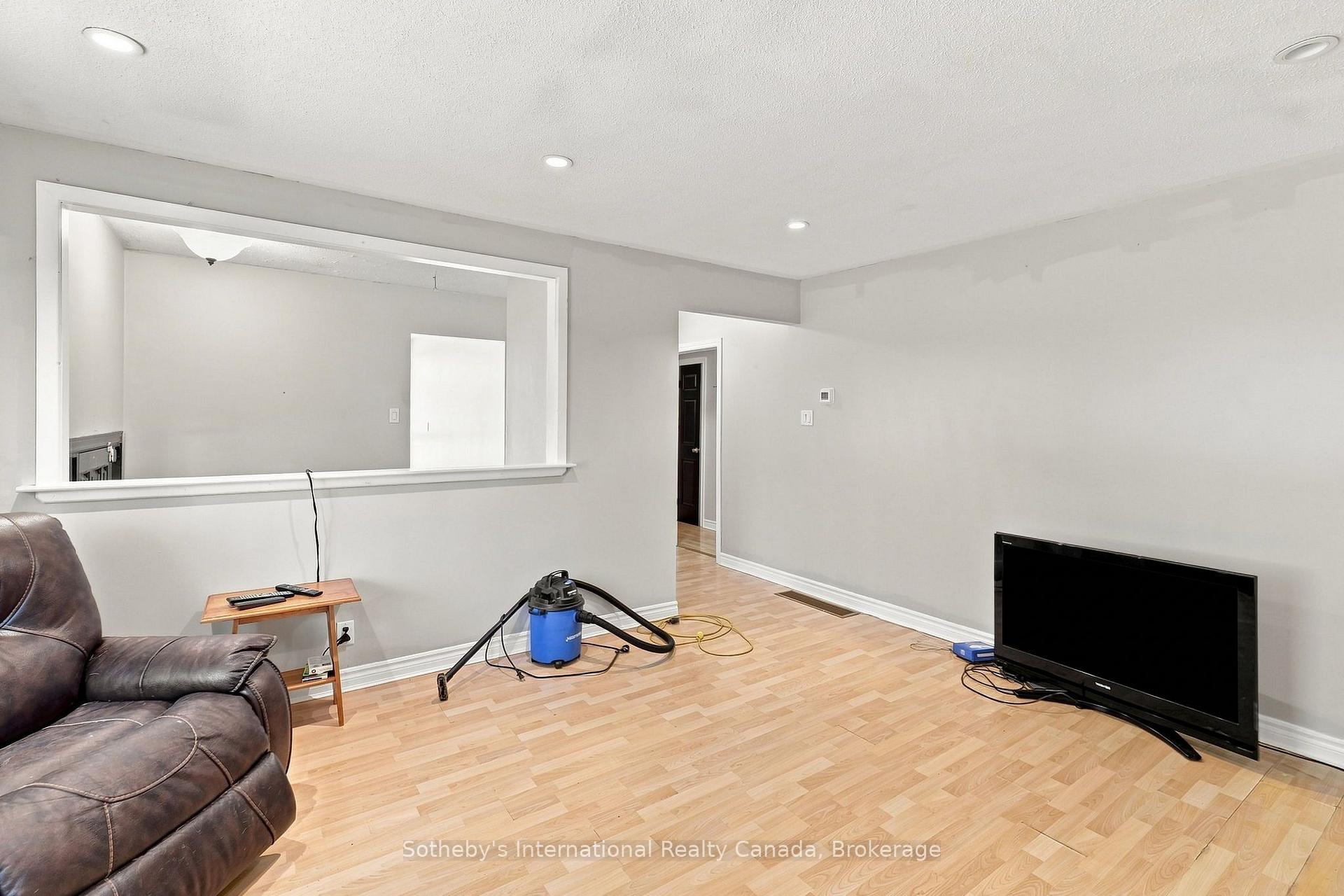 Photo 12 of 3 Dickson Road, Collingwood — HOMEH