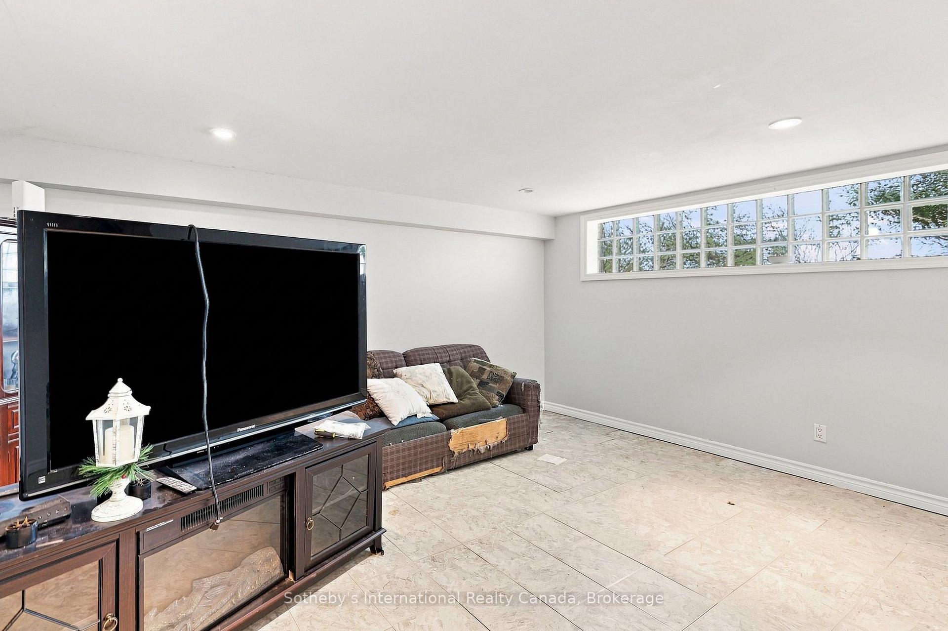 Photo 17 of 3 Dickson Road, Collingwood — HOMEH