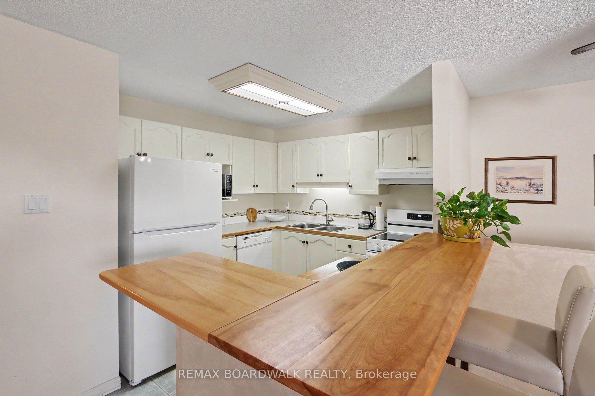 Photo 11 of 150 Hughes Street, Carleton Place, Carleton Place — HOMEH