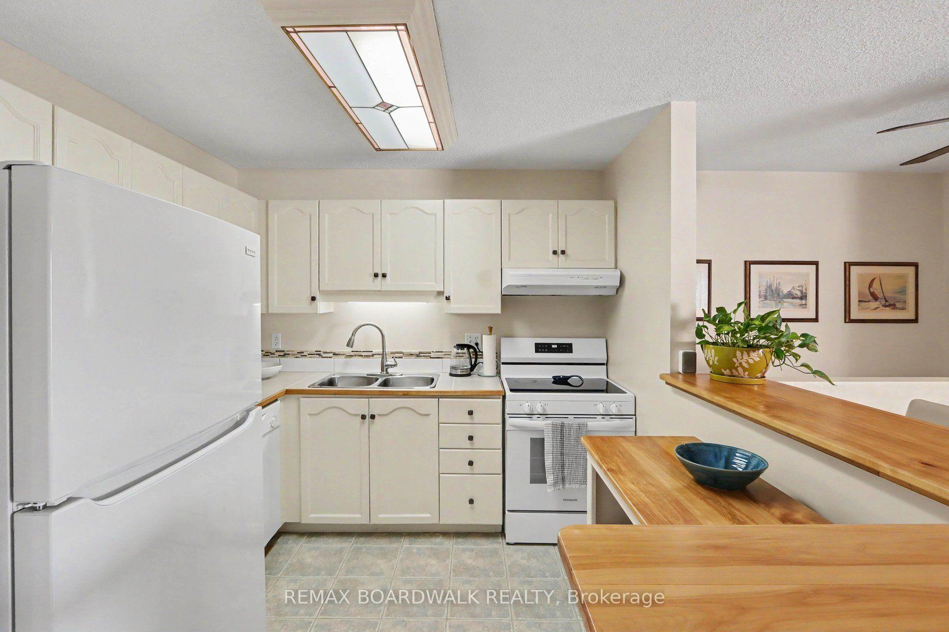 Photo 12 of 150 Hughes Street, Carleton Place, Carleton Place — HOMEH
