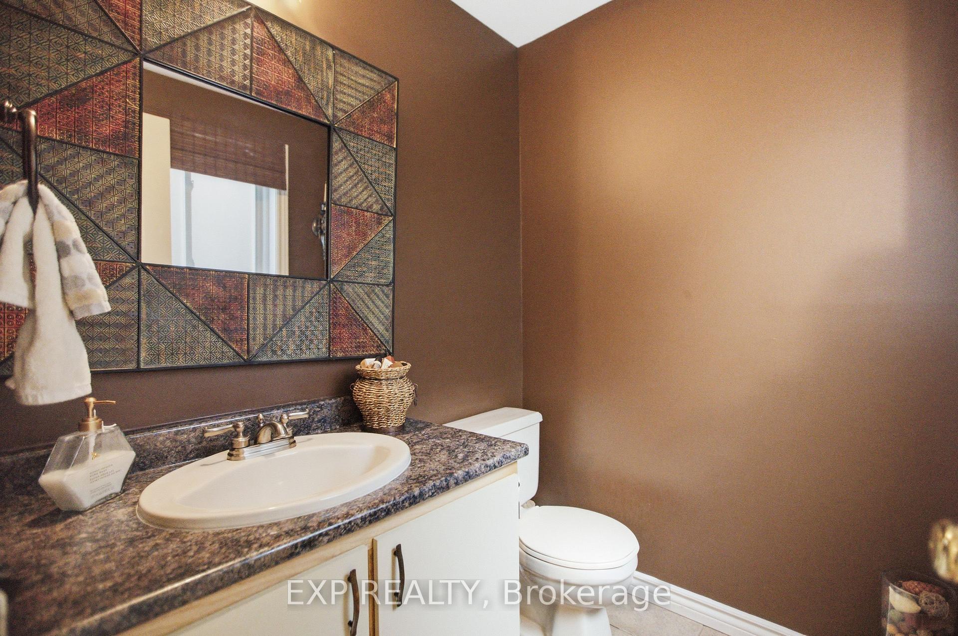 Photo 10 of 42 Valley Ridge Street, Ottawa, Borden Farm/Stewart Farm/Carleton Heights/Parkwood Hills — HOMEH
