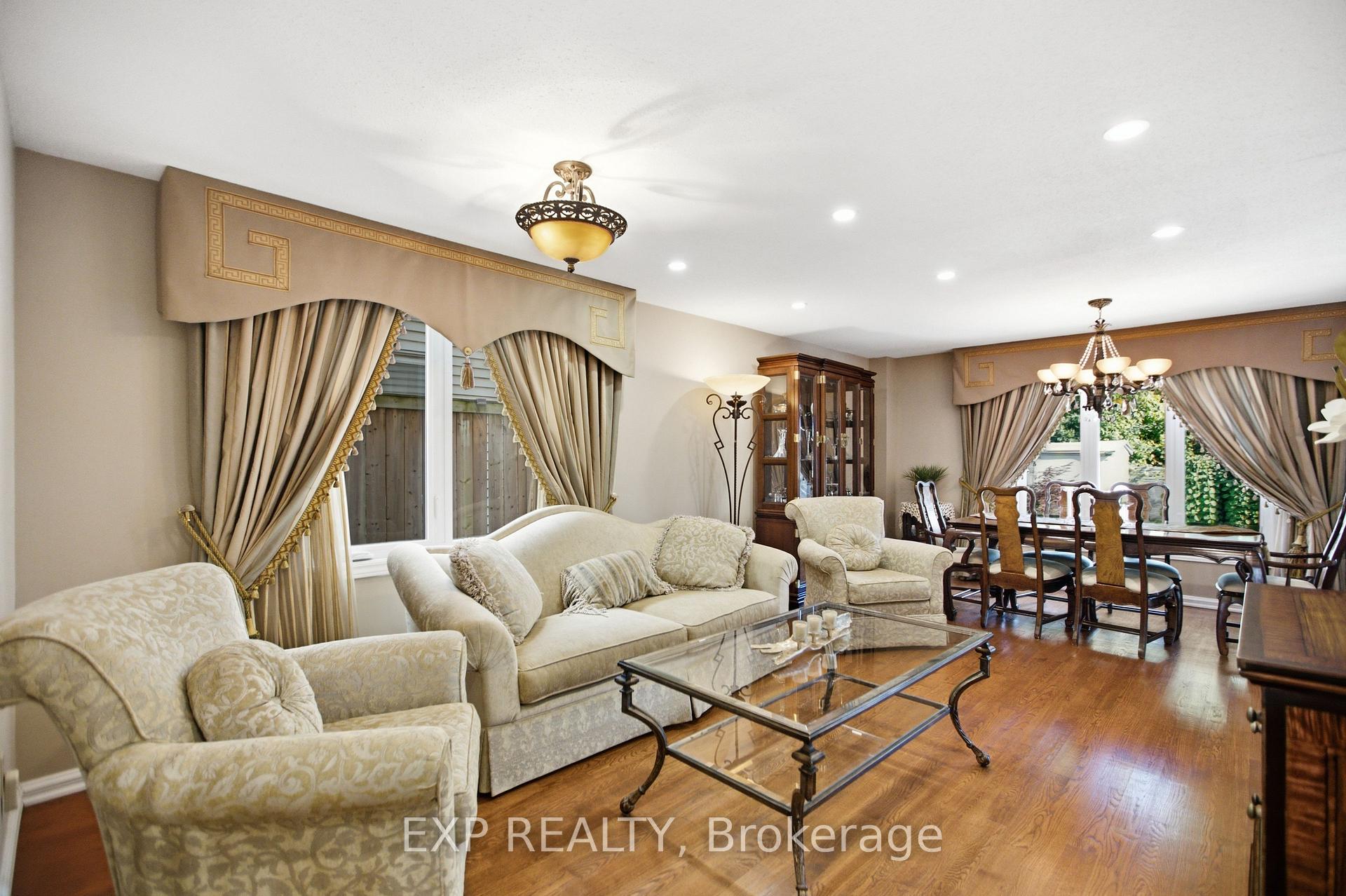 Photo 11 of 42 Valley Ridge Street, Ottawa, Borden Farm/Stewart Farm/Carleton Heights/Parkwood Hills — HOMEH