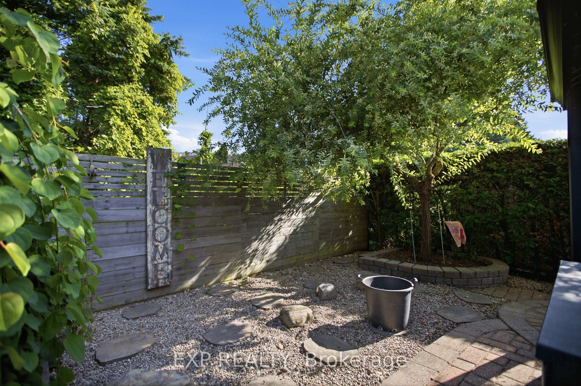 Photo 46 of 42 Valley Ridge Street, Ottawa, Borden Farm/Stewart Farm/Carleton Heights/Parkwood Hills — HOMEH