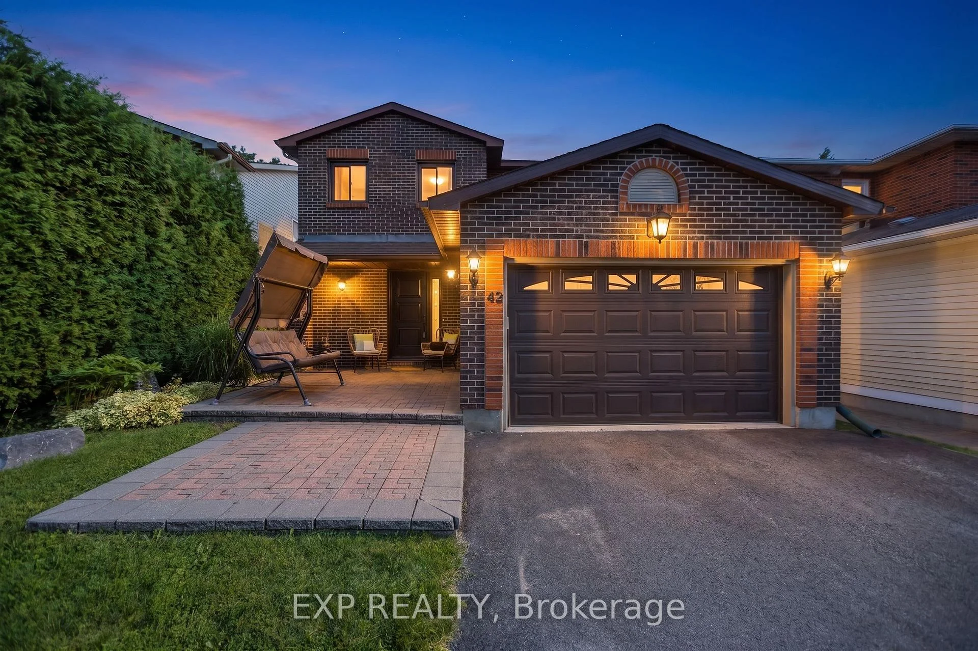 Photo 1 of 42 Valley Ridge Street, Ottawa, Borden Farm/Stewart Farm/Carleton Heights/Parkwood Hills — HOMEH