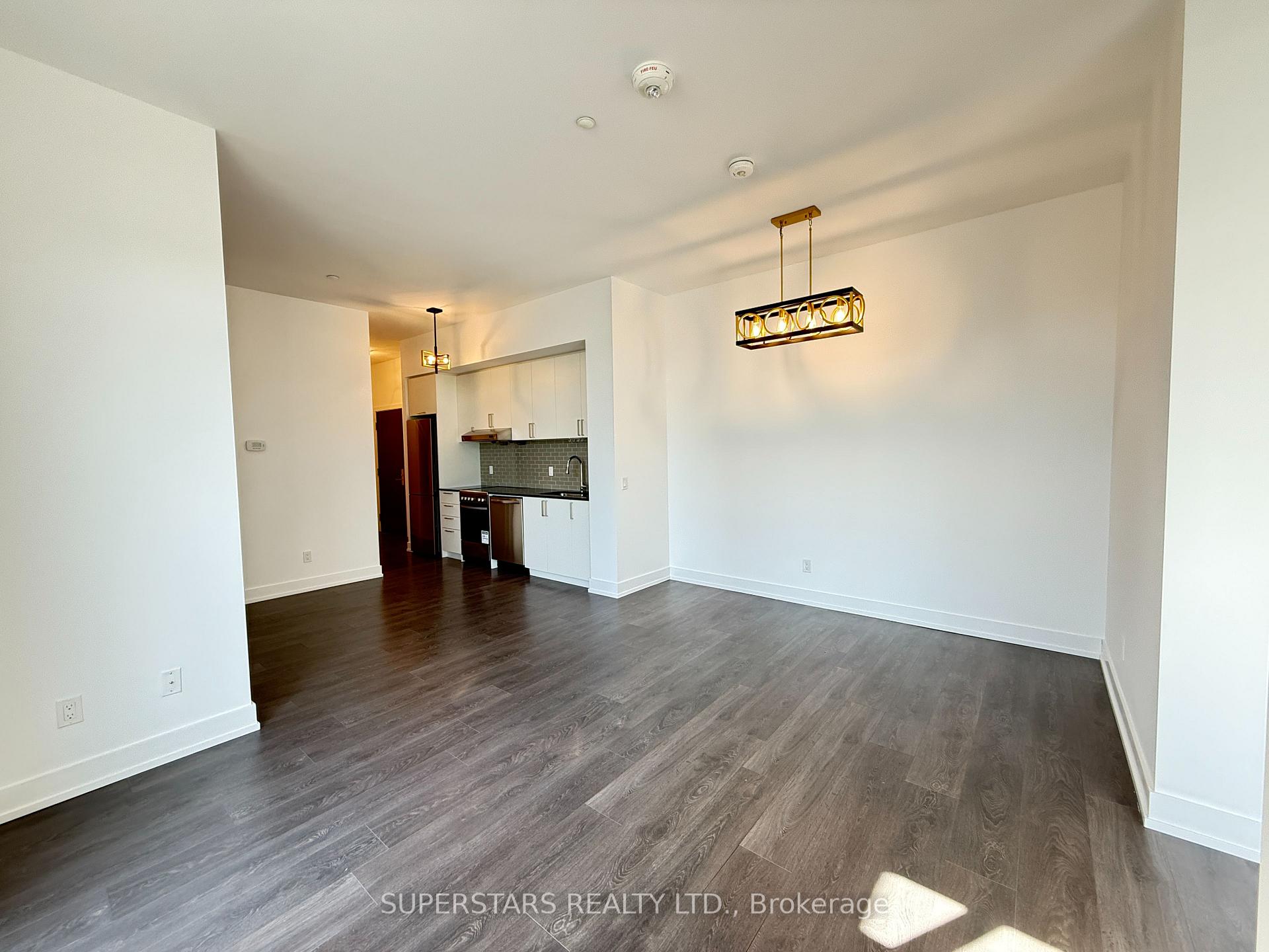 Photo 6 of Unit 906W, 268 Buchanan Drive, Markham, Unionville — HOMEH