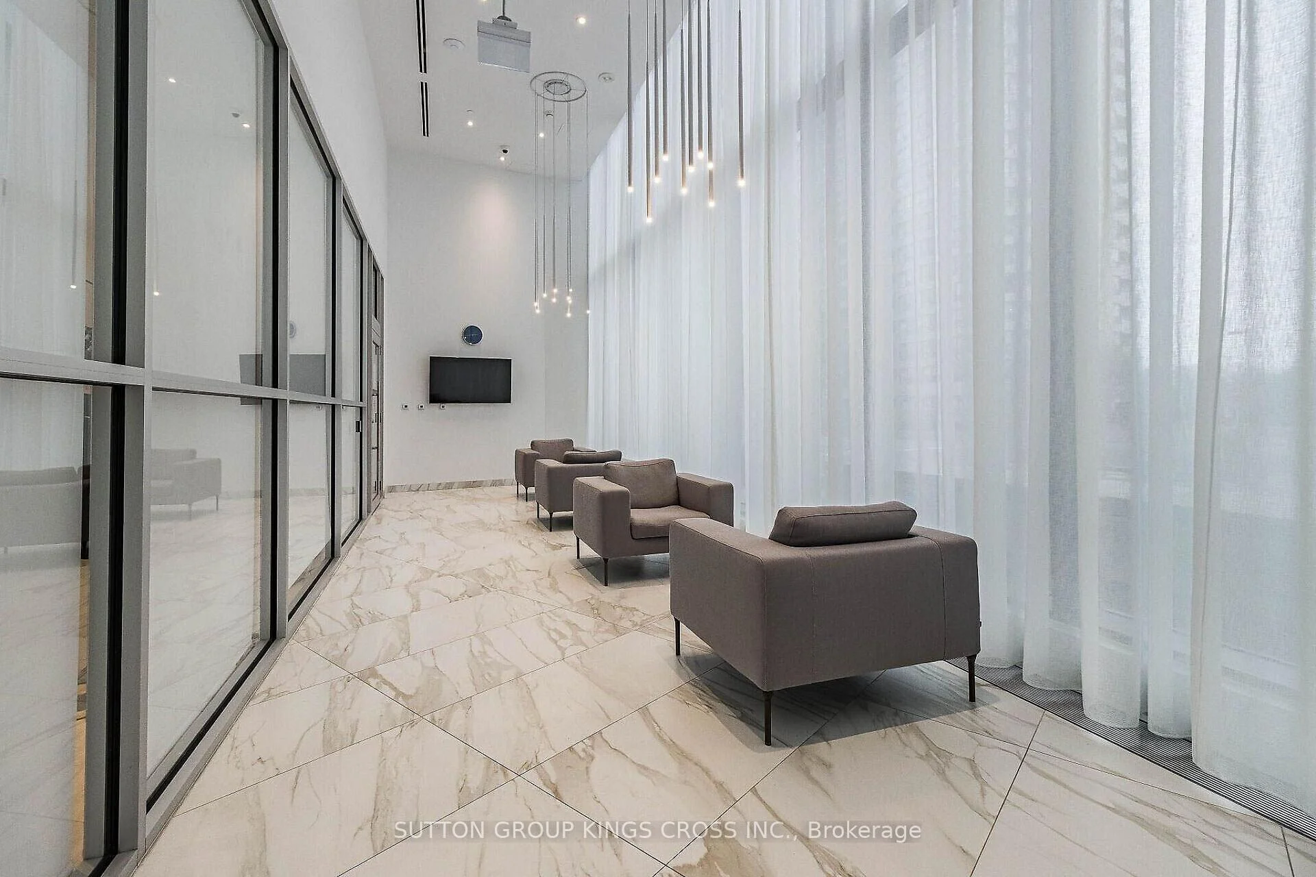 Photo 6 of Unit 2504, 3883 Quartz Road, Mississauga, City Centre — HOMEH