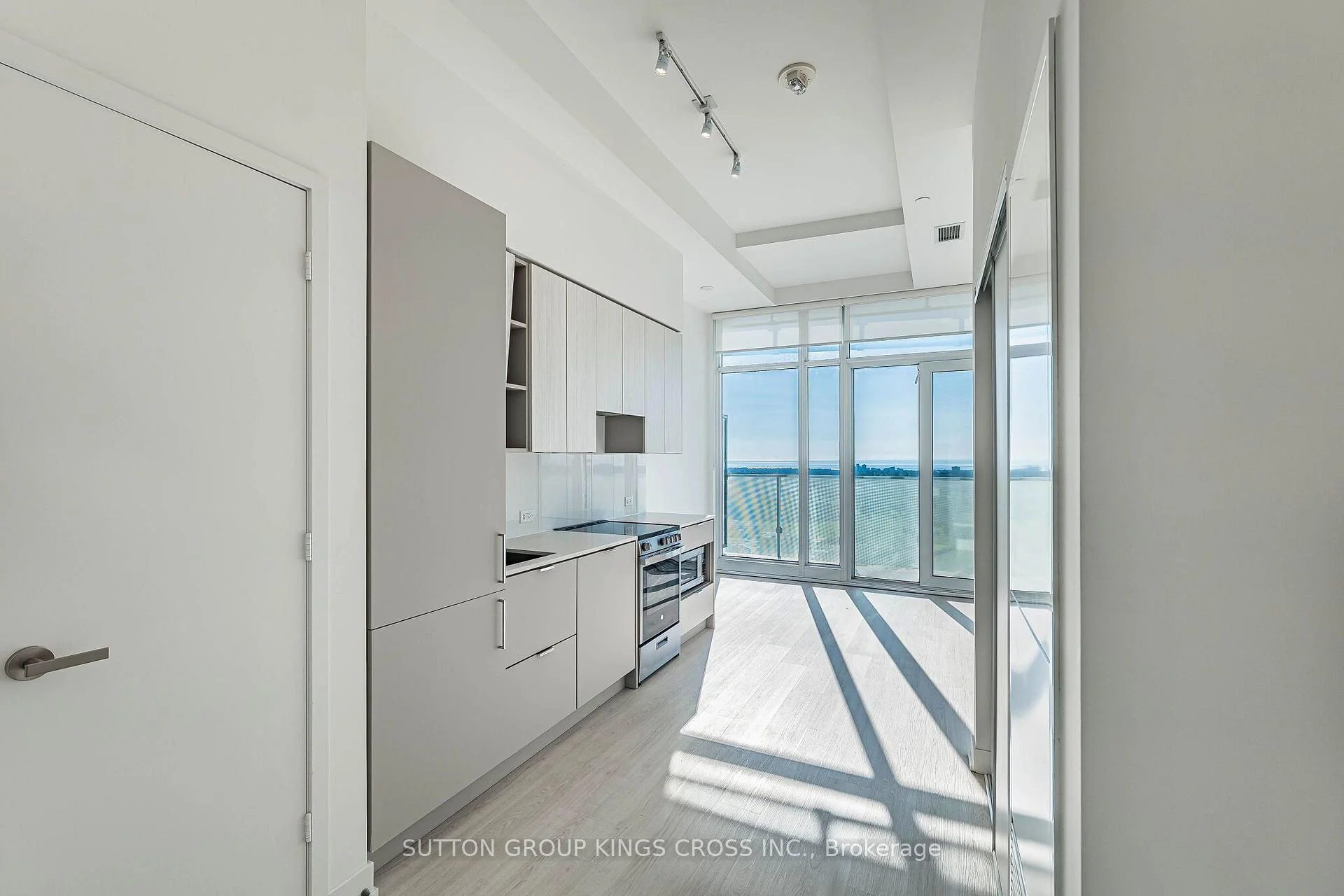 Photo 14 of Unit 2504, 3883 Quartz Road, Mississauga, City Centre — HOMEH