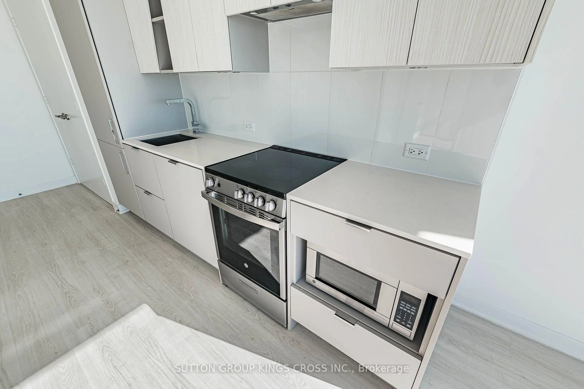 Photo 38 of Unit 2504, 3883 Quartz Road, Mississauga, City Centre — HOMEH