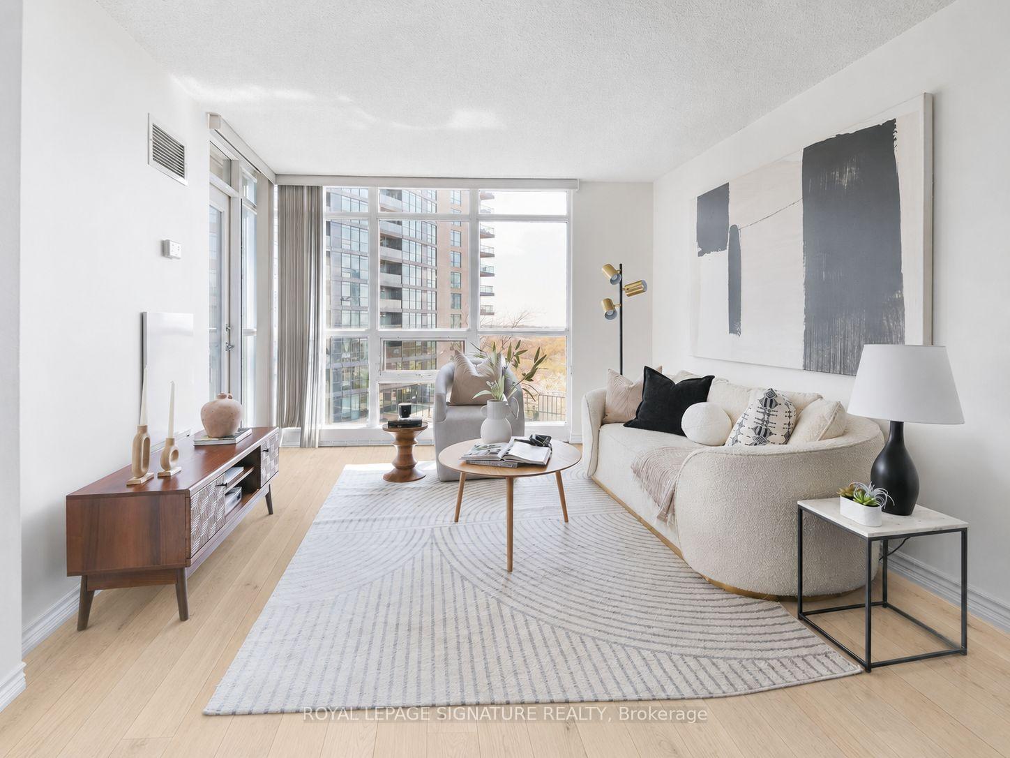 Photo 2 of Unit 1102, 231 Fort York Boulevard, Toronto, Niagara — HOMEH