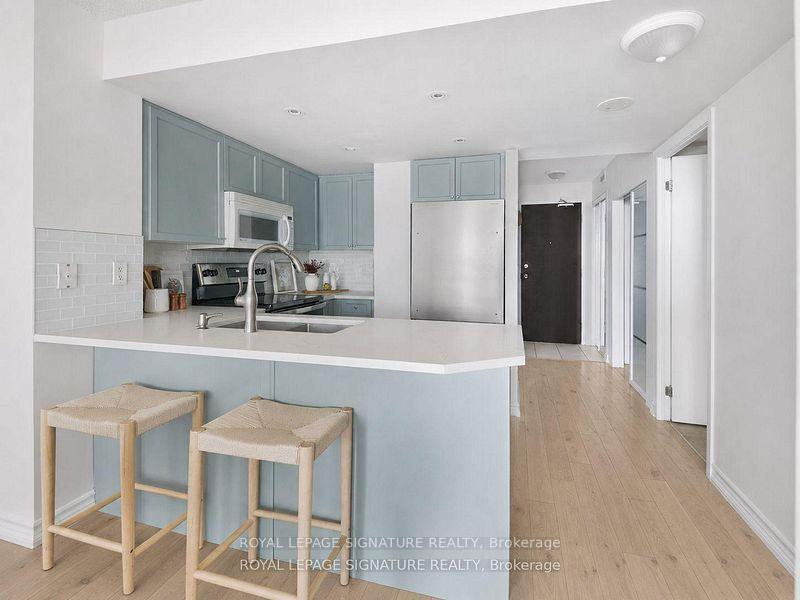 Photo 5 of Unit 1102, 231 Fort York Boulevard, Toronto, Niagara — HOMEH
