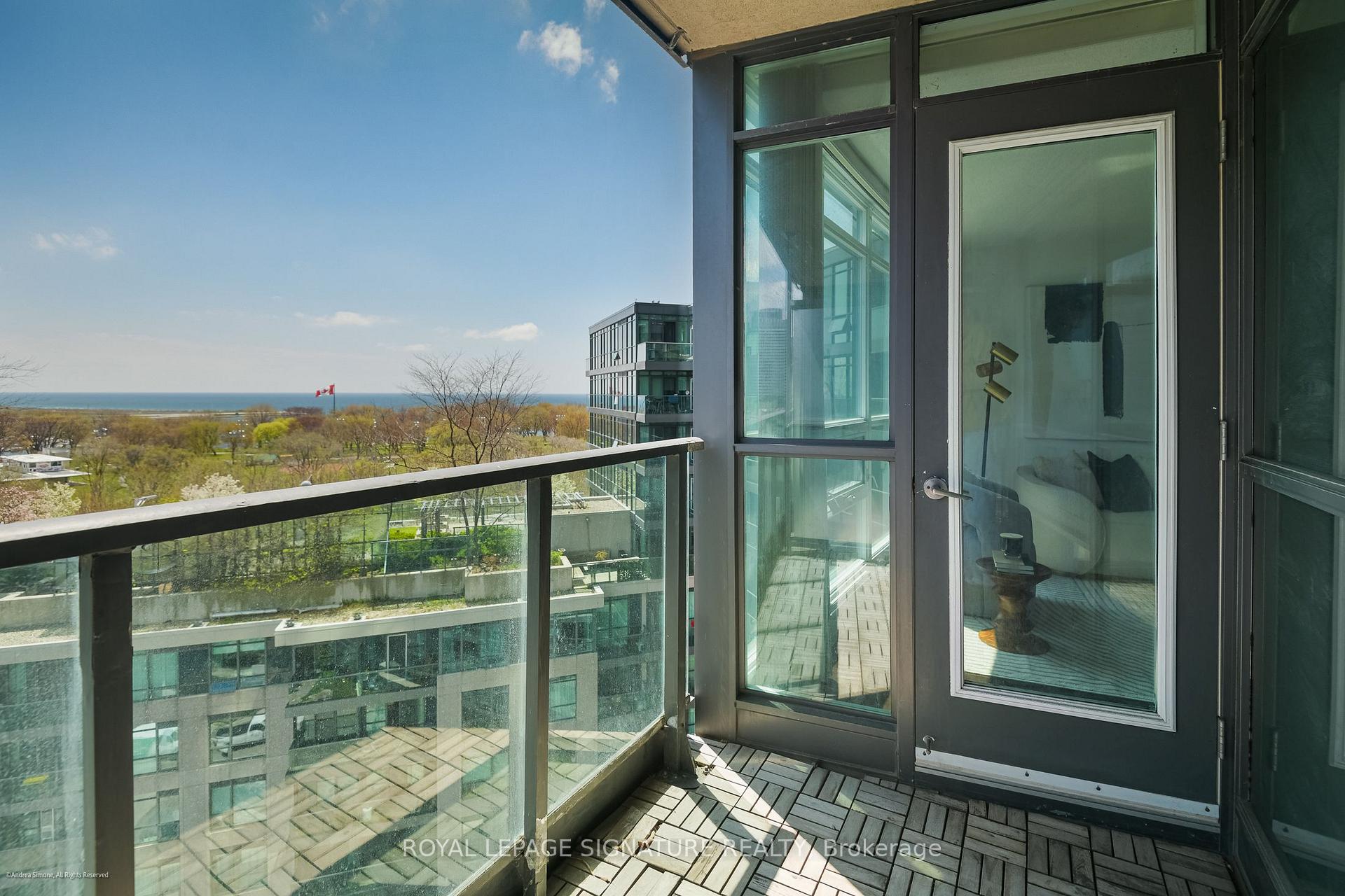 Photo 12 of Unit 1102, 231 Fort York Boulevard, Toronto, Niagara — HOMEH