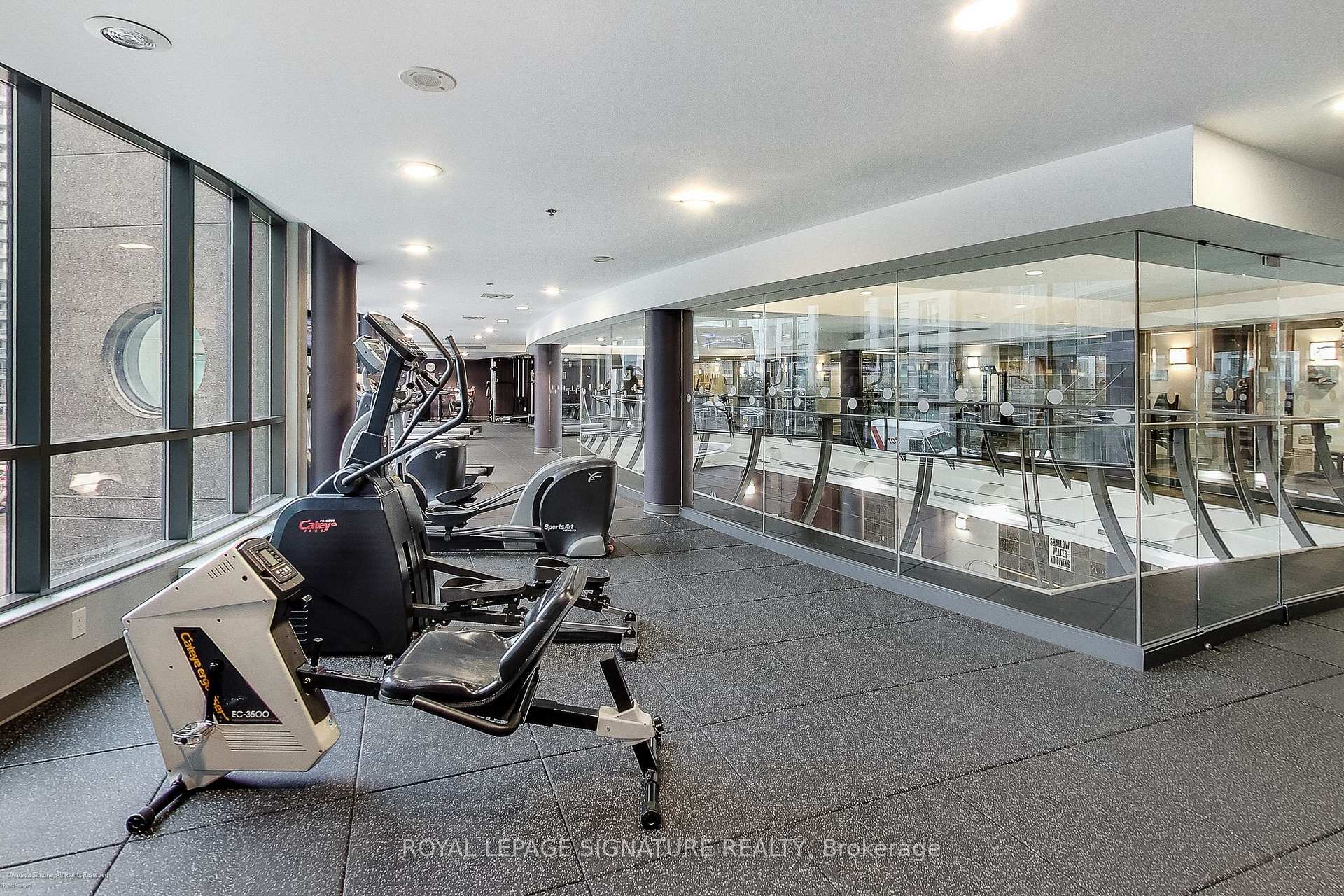 Photo 14 of Unit 1102, 231 Fort York Boulevard, Toronto, Niagara — HOMEH