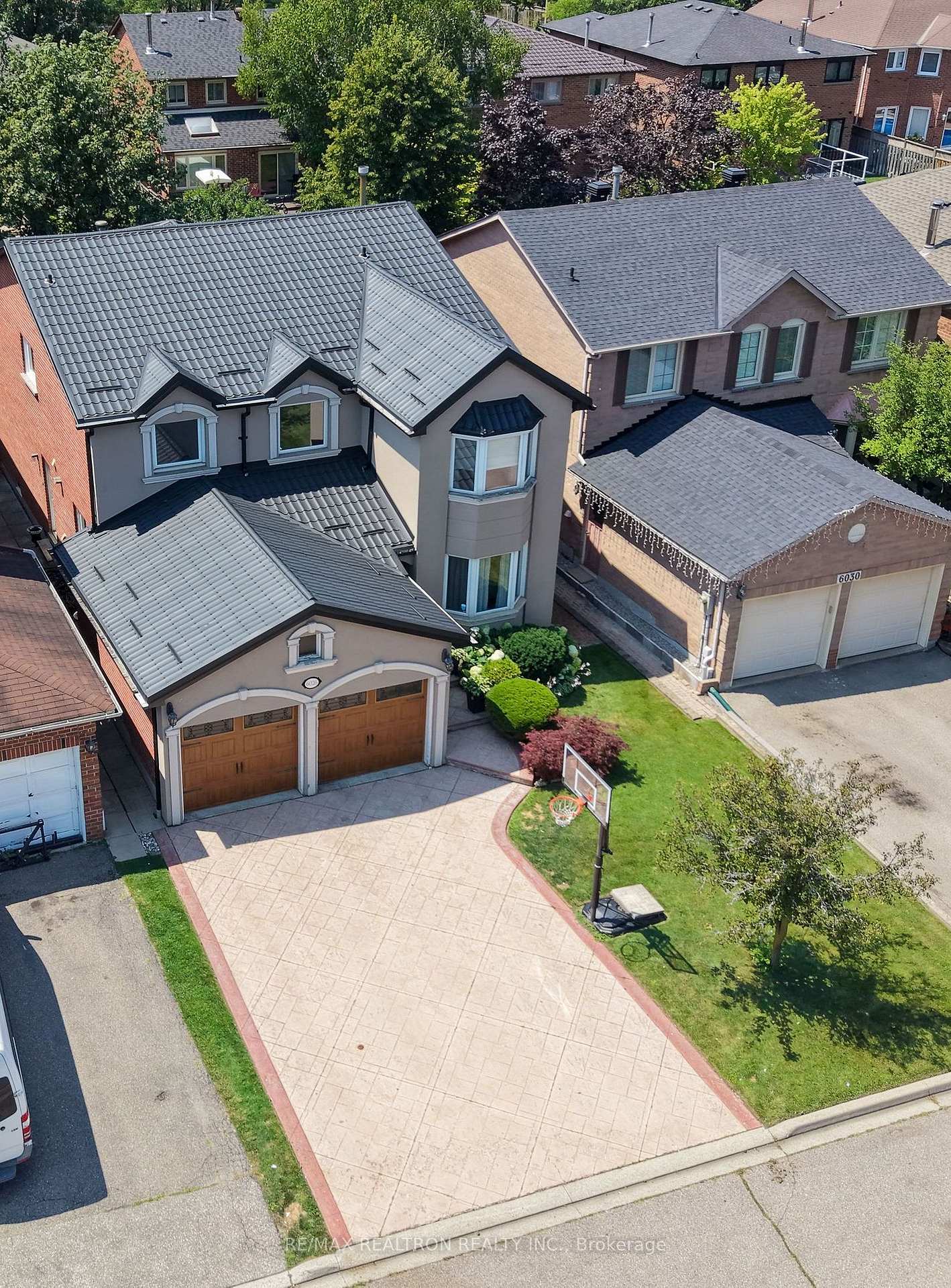 Photo 5 of 6026 Roxbury Road, Mississauga, East Credit — HOMEH