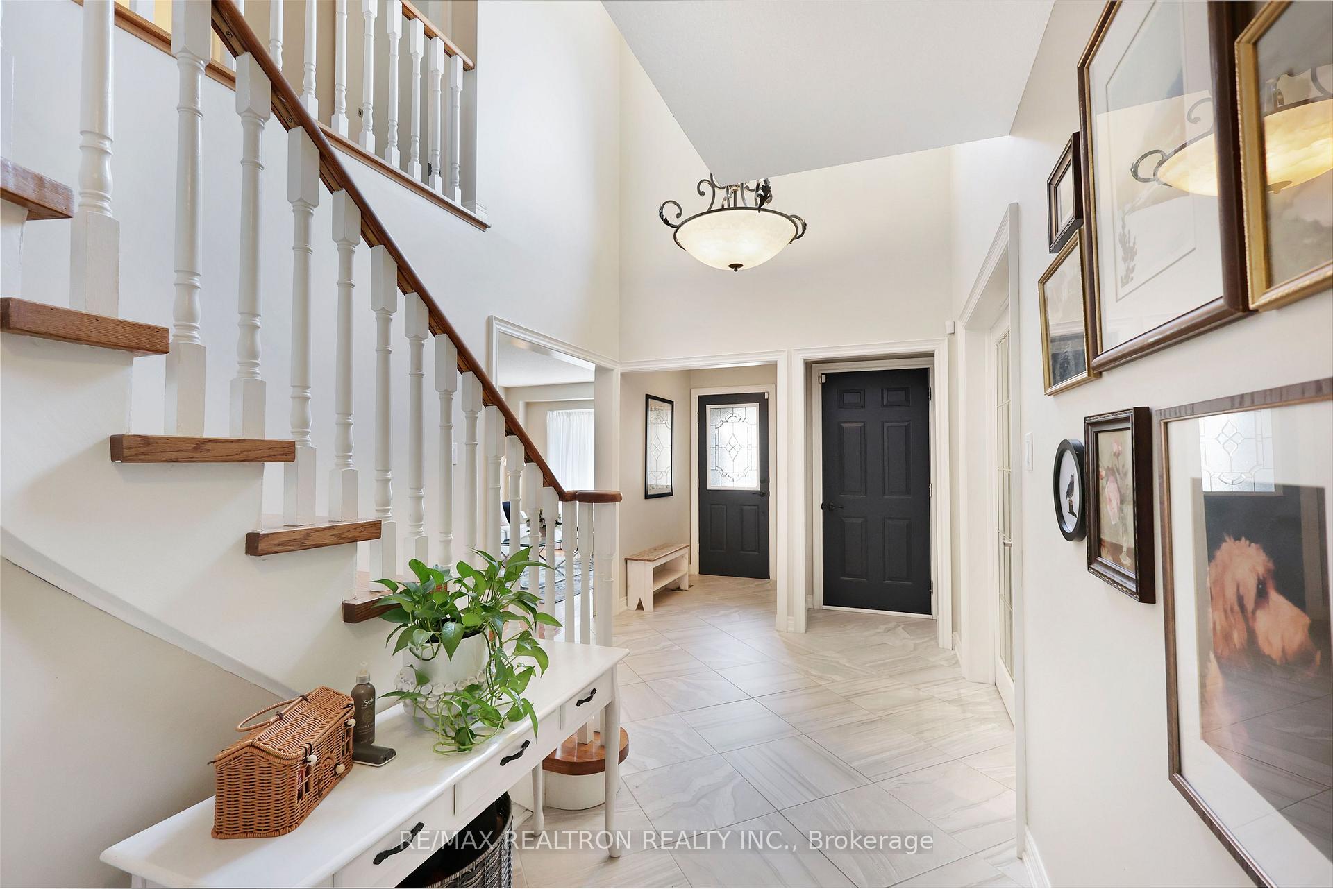 Photo 6 of 6026 Roxbury Road, Mississauga, East Credit — HOMEH