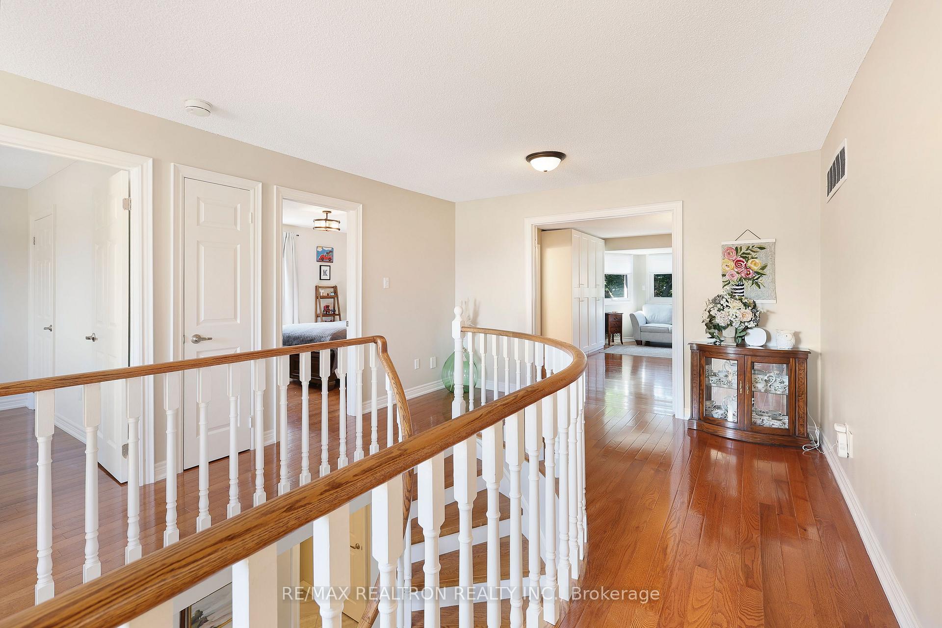 Photo 17 of 6026 Roxbury Road, Mississauga, East Credit — HOMEH