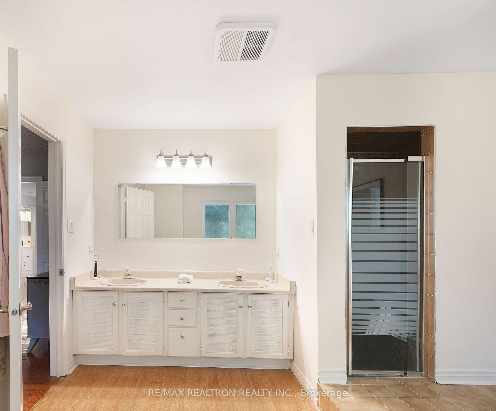 Photo 32 of 6026 Roxbury Road, Mississauga, East Credit — HOMEH