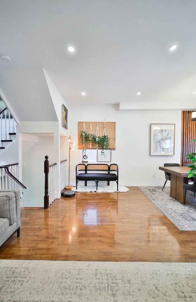 Photo 9 of 2378 Dalebrook Drive, Oakville, Wedgewood Creek — HOMEH