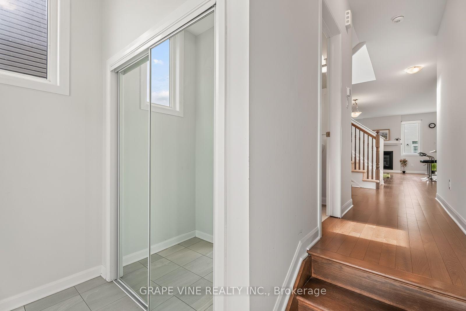 Photo 6 of 533 Winterset Road, Ottawa, Kanata - Kanata Lakes/Heritage Hills — HOMEH