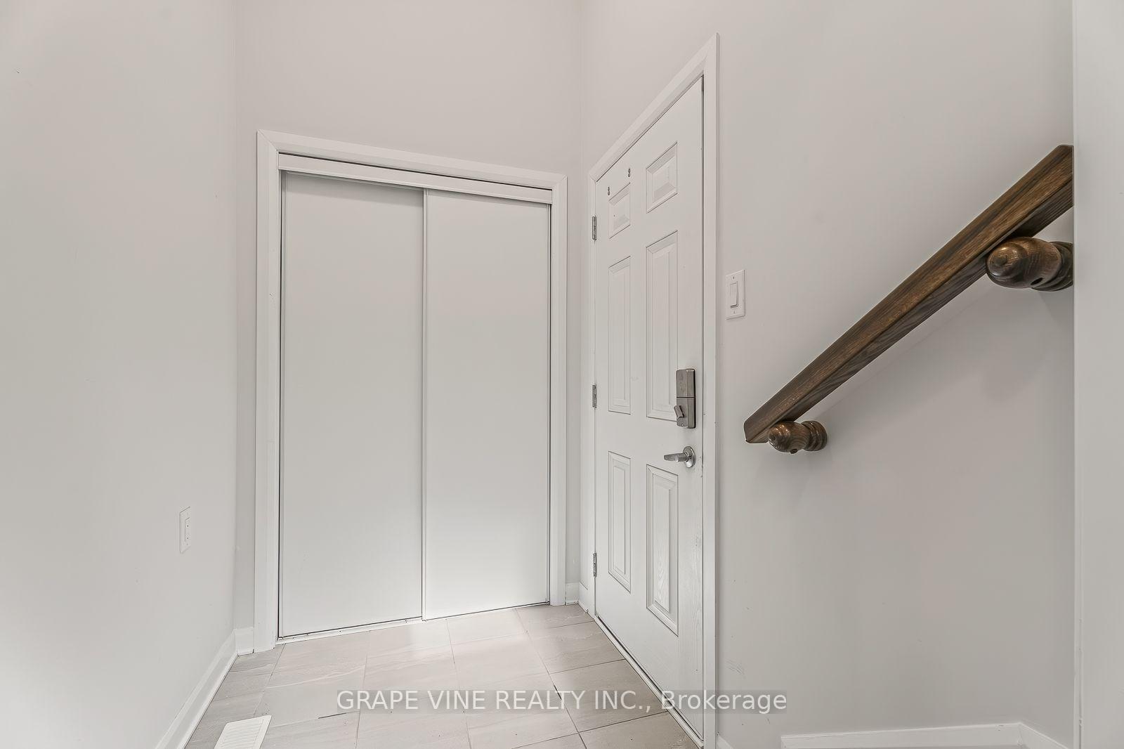 Photo 10 of 533 Winterset Road, Ottawa, Kanata - Kanata Lakes/Heritage Hills — HOMEH