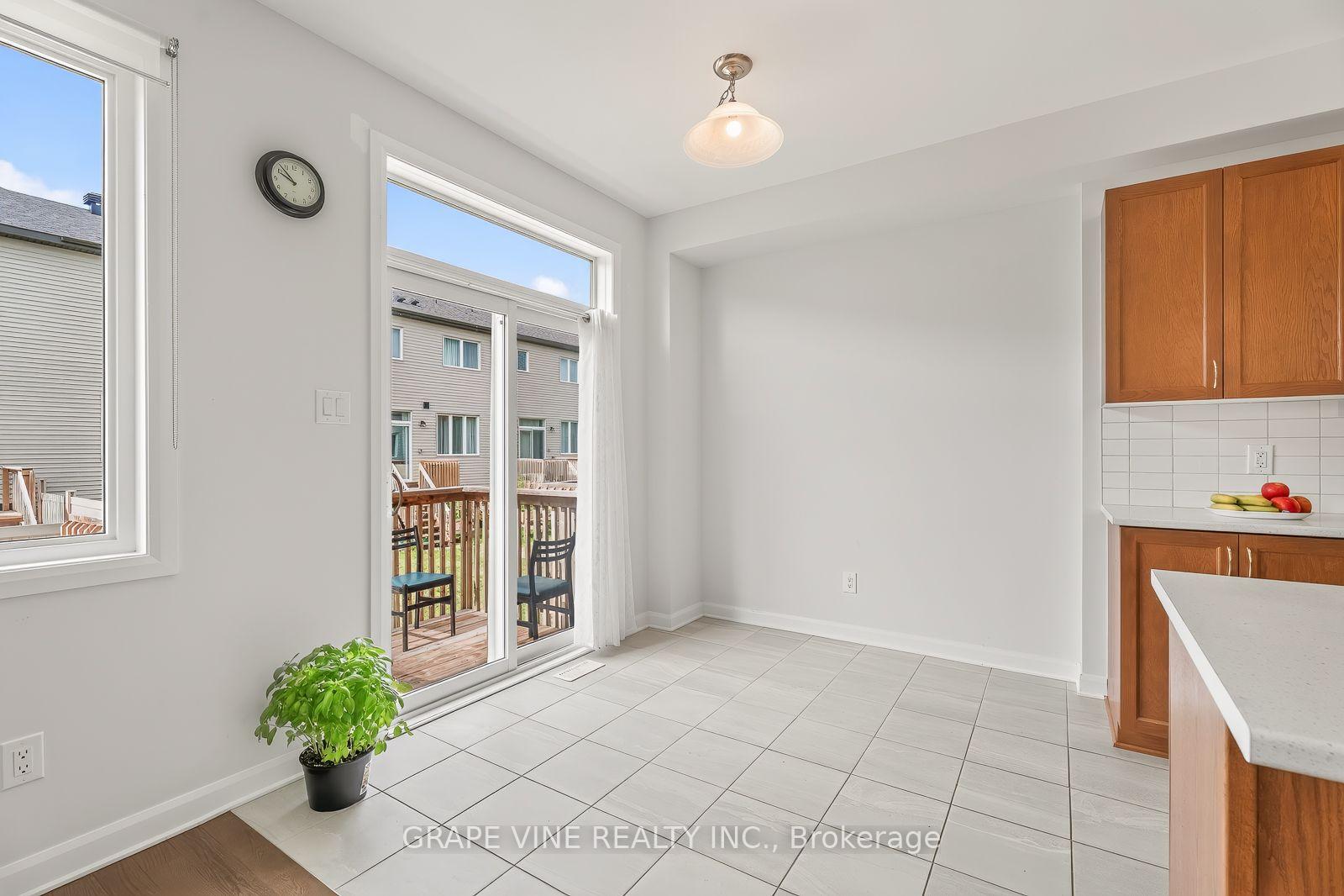 Photo 15 of 533 Winterset Road, Ottawa, Kanata - Kanata Lakes/Heritage Hills — HOMEH